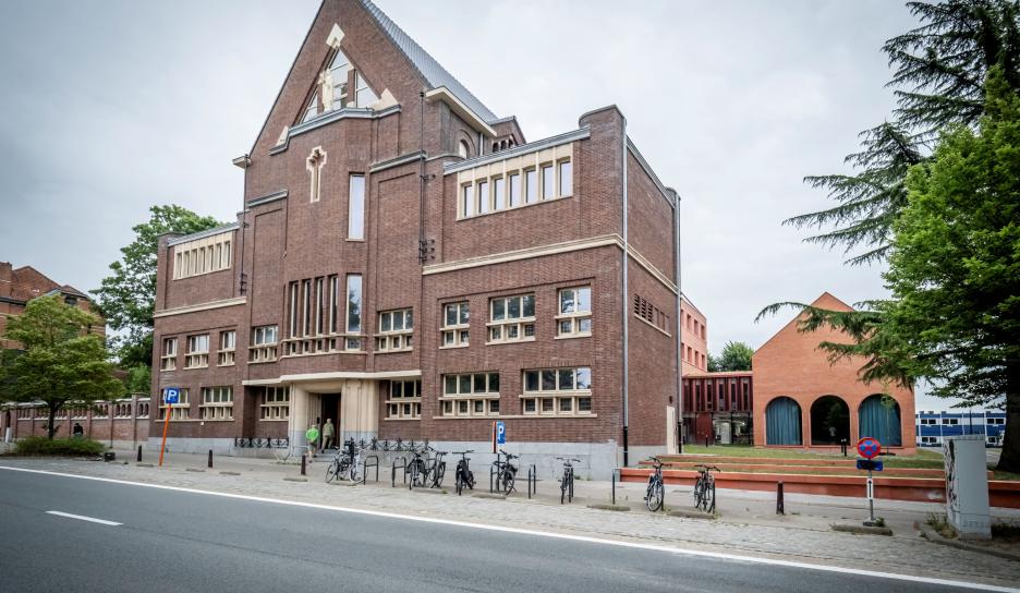 Paul Van Ostaijengebouw