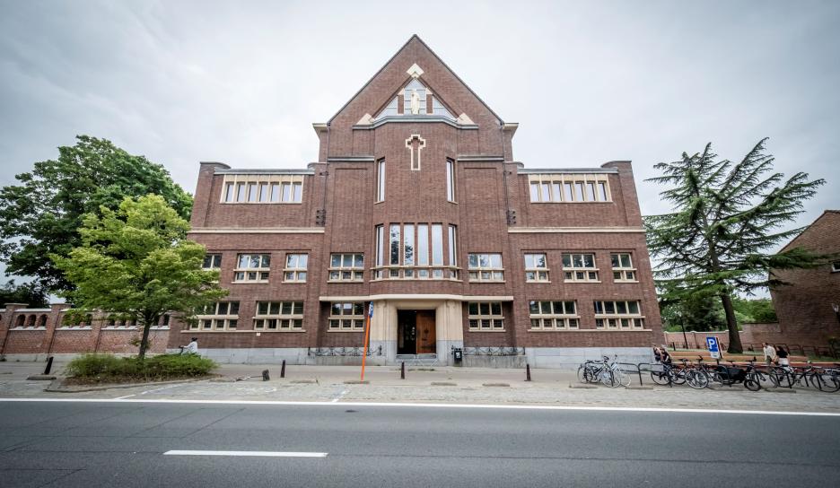 Paul Van Ostaijengebouw